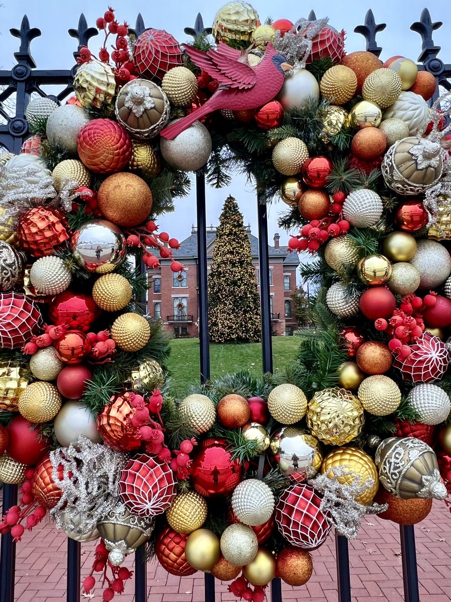 Lcarnes7's tweet photo. Illinois Governor’s Mansion https://t.co/1uHH6OzL3n