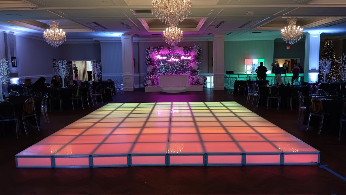 NYLEDFurniture's tweet image. Beautiful and bright. Just the way we like our events and parties. We have the brightest floors, best nationwide coverage of service, and an impeccable reputation for movies, music videos, fashion shows and trade shows.
#nyled #nyledfurniture #leddancefloor #rental #nj #ny #nyc