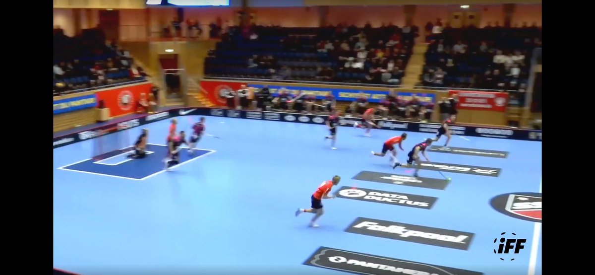 YankeeDude's tweet photo. @A_Borgstrom Ironi? 1714 står det i officiellt i IFF Champions Cup… men det är typ inte rimligt från dessa bilder från sändningen. Eller?! https://t.co/kruYICP6cZ