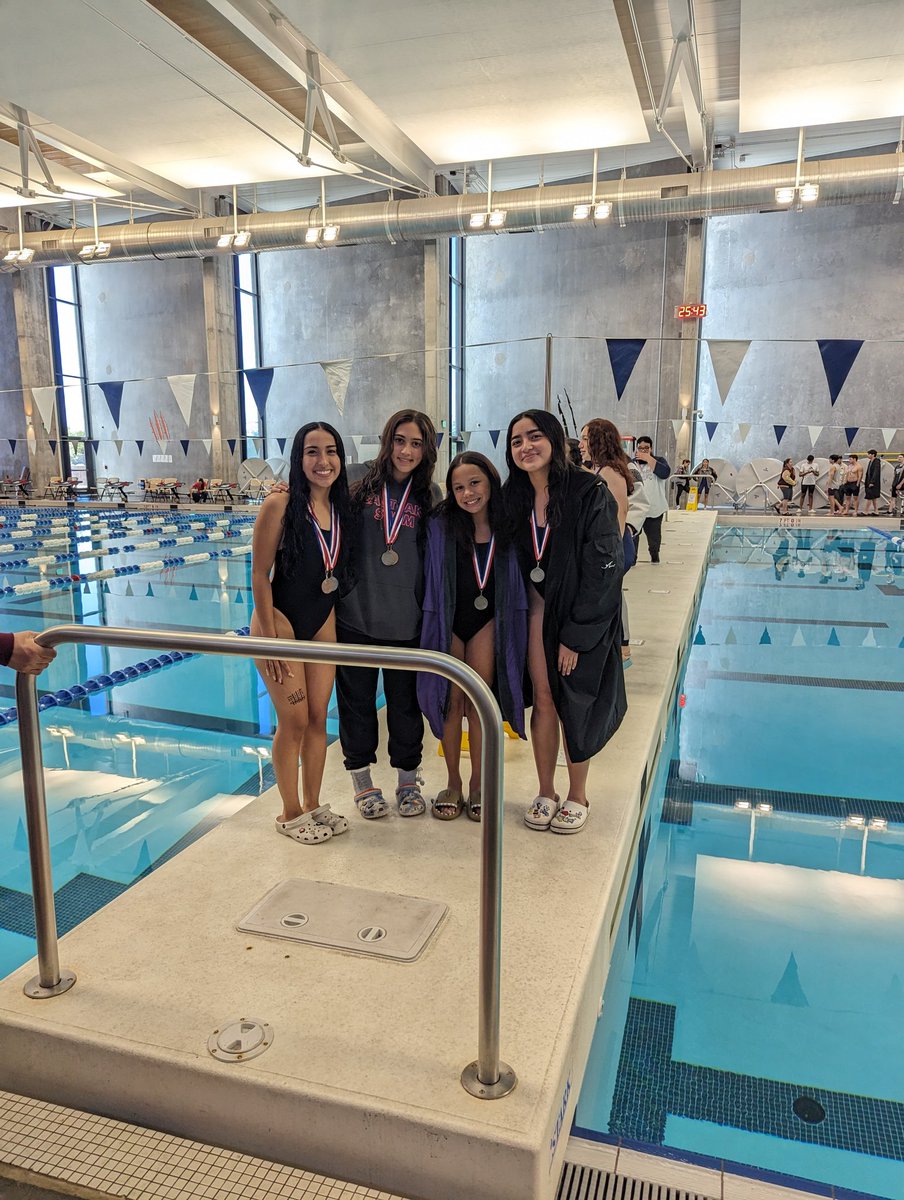 Eastlake Swim tweet media