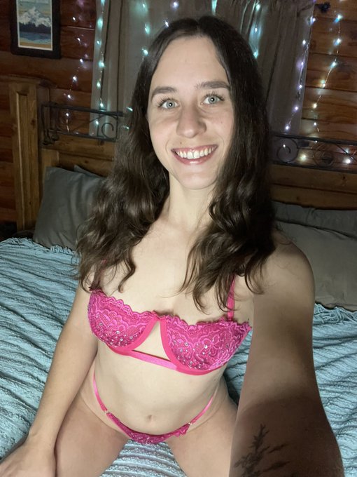 NEW content on https://t.co/RgkNp4Phfi and it&rsquo;s 50% off! https://t.co/VElDrWdu1B<a href="/tag/realloyalfans"class="tags"><span>#realloyalfans</span></a>