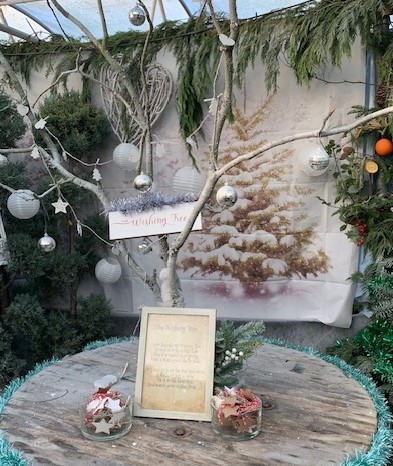 AndHerne's tweet image. What a great day at the Grotto, photos on the sleigh, messages to hang on the Wishing Tree, names for the 'Naughty or Nice ' books! Santa's there tomorrow too.  It's starting to look a lot like Christmas!!🎅#MeadowGrangeGrotto #GrottoWhitstable #VisitSanta #GardenCentreGrotto