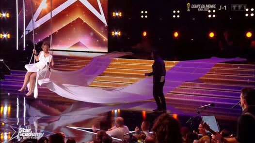 aembergaga's tweet photo. on se rappelle de ça l’année dernière…. #StarAcademy https://t.co/Uz86VmR9Q8