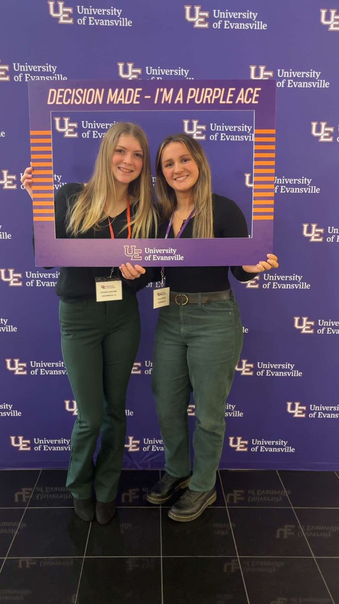 physician assistant day yesterday, scholar day today! was a great two days spent in evansville! it was great to see @KyahStreeval and meet my future teammate @epiggott437 for the first time🤍 @UEAthletics_SB