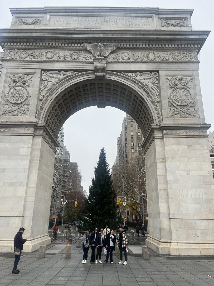 Avon DECA tweet media