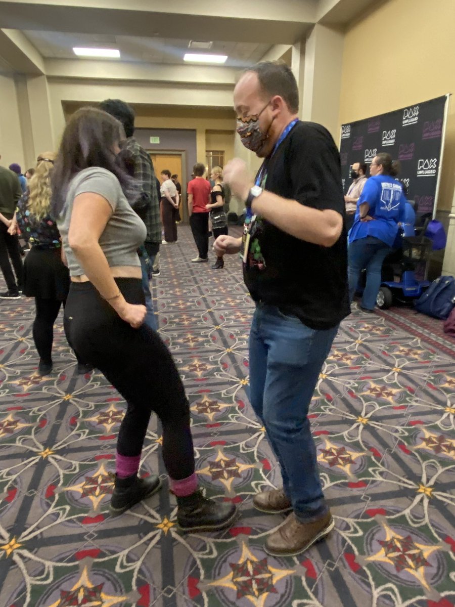 knittykitty's tweet image. Life is short, dance.