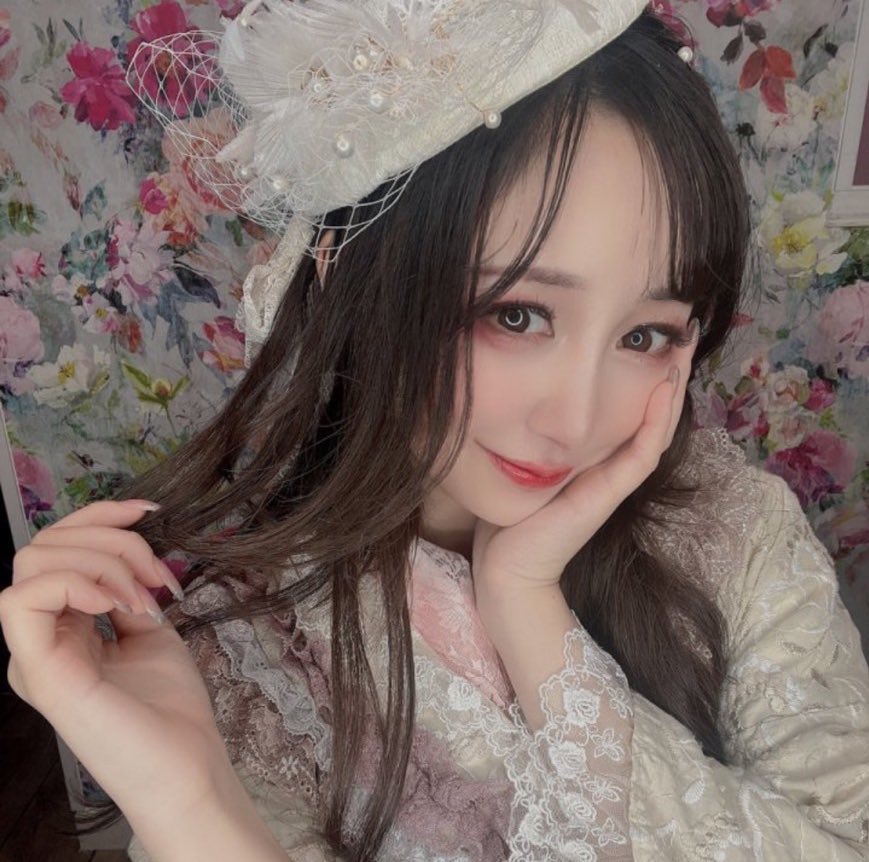 mcone_info's tweet photo. 《出演者紹介》
彩音(まる子)(@aynmrk1120)

福岡県出身のシンガー、
元保育士、FMラジオMC
BIGOLIVEでは36Mの
レジェンドライバー

11月には東京と福岡で
ワンマンライブを達成
路上ライブなどを行うなど
勢力的に活躍している

#えむこね
予約はDMまたはこちらから
⬇️
https://t.co/gq8xKR0hvy https://t.co/YQd0K2GQ5X