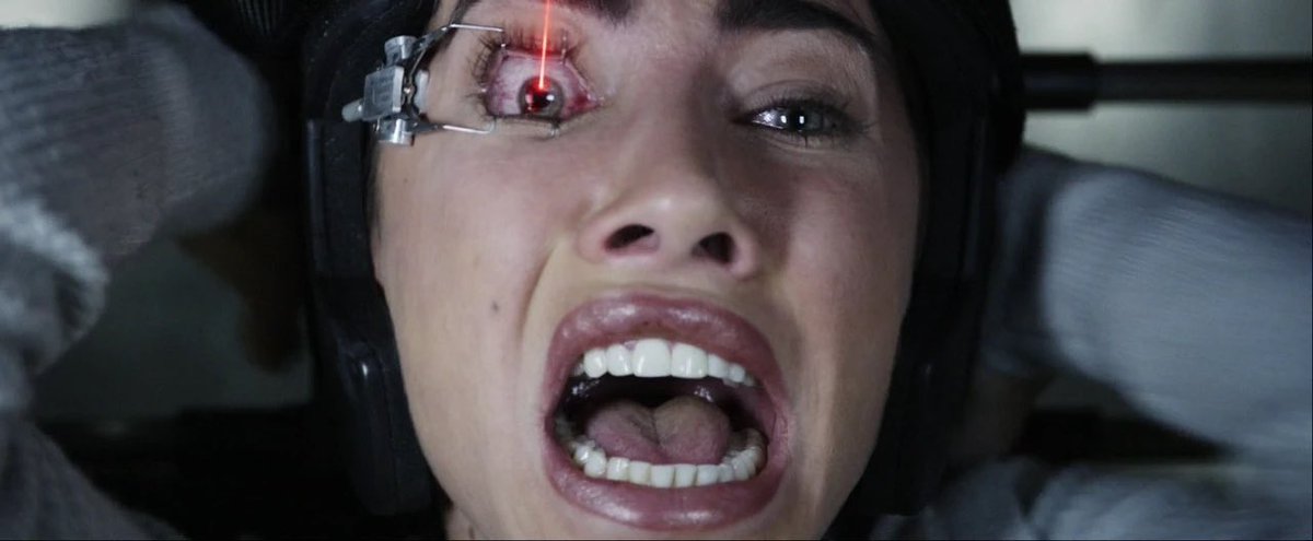 MagicHandz's tweet image. It’s nice that once the franchise knew what it was, it made sure to double down on everything. This one had alot or “loose equipment” deaths and wasn’t as big the others but overall it was still pretty good. #FinalDestination5 ⭐️⭐️