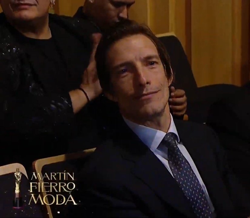 MeDicenMelania's tweet image. COMO QUE PAMPITA LE GANÓ EN MEJOR  TRAYECTORIA A *ME PONGO DE PIE*
IVAN &quot;QUE HOMBRE&quot; DE PINEDA
#MFModa