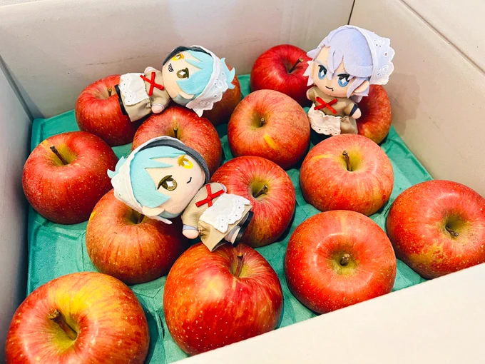 わ〜い りんごだりんごだ