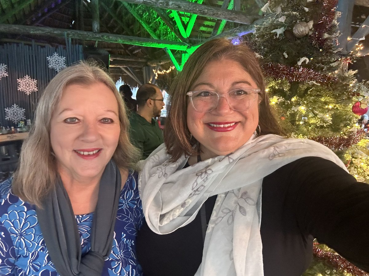 Rose Luna tweet media