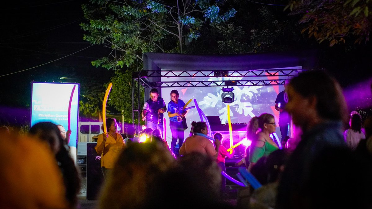 ChrisGuevaraG's tweet photo. Les esperamos en Nuevo Amanecer, Apopa, donde antes gobernaba la MS ahora, se disfruta en tranquilidad. 🤩

#PartyNIte modo on 🥳 https://t.co/zeAPuQDvZu