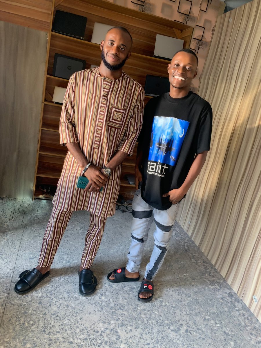 DeonKenneth0's tweet image. Because in a world full of chaos, a dose of adorable is the perfect remedy. 
🌈💕 #CutestMoments #SmileMaker #PureJoy"