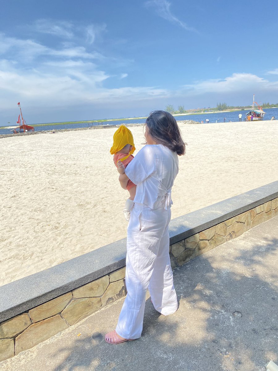 Dian Mayasari tweet media