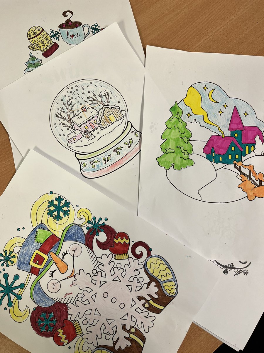clairedunn1_'s tweet photo. A very Christmassy morning on @pavilion_ward 🎄 We loved putting up the tinsel and decorating the tree! Followed by some Christmas drawings to help decorate the ward 🎄 💫 https://t.co/3sZoRqtEN0