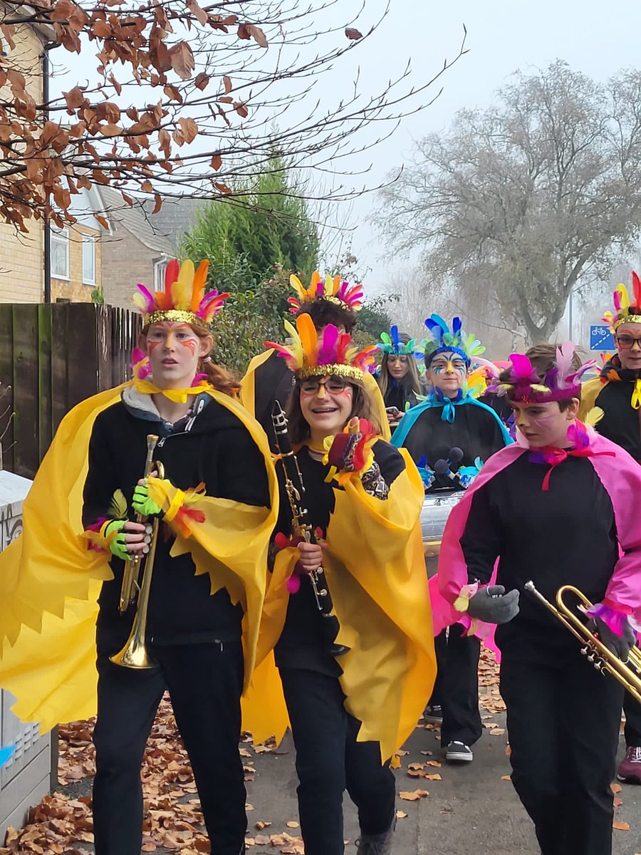 CambsCreate's tweet photo. Loved seeing the musicians / birds making their way to Mill Road today … so much colour and joy! #team #CreateFamily #CarnivalBloco #Horns #CarnivalCrew @Coleridge_Edu @Parkside_Edu @Trumpington_Edu @United_Music1 @MillRoadFair https://t.co/rA5YW1g3jK