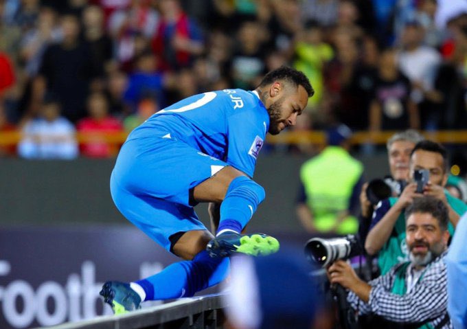 AlhilalAarmy's tweet photo. 🎙️جيسوس مدرب #الهلال :

الفكرة أننا نعوض غياب نيمار في الشتوية، ولكن لم أتلقى تأكيدًا من الرئيس ، عليكم أن تطالبون معي بذلك . https://t.co/qG3qh9IuiO