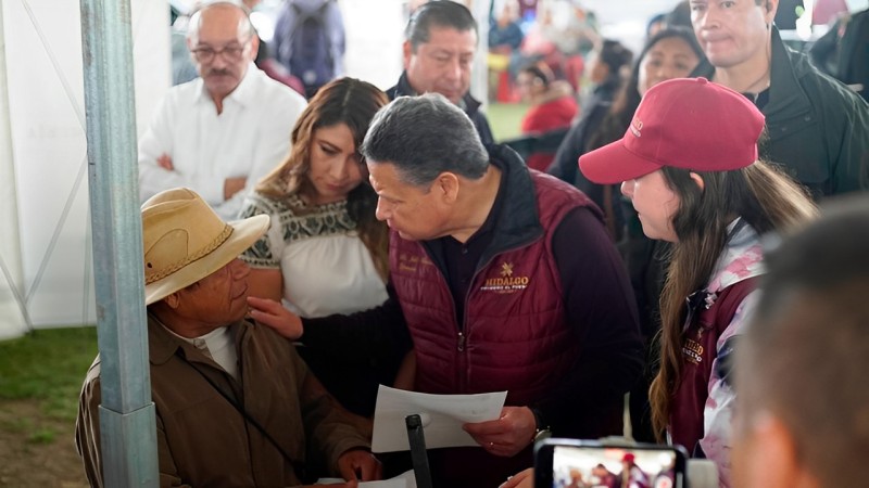 juliomenchaca_'s tweet photo. Las #RutasDeLaTransformación llegaron a #Ixmiquilpan con una nueva inversión en caminos, agua, salud, educación y espacios públicos, destinando más 132 millones de pesos que beneficiarán a 227 mil habitantes de la región. 

Seguiremos llevando los recursos a donde el pueblo más los necesita.

#PrimeroElPueblo