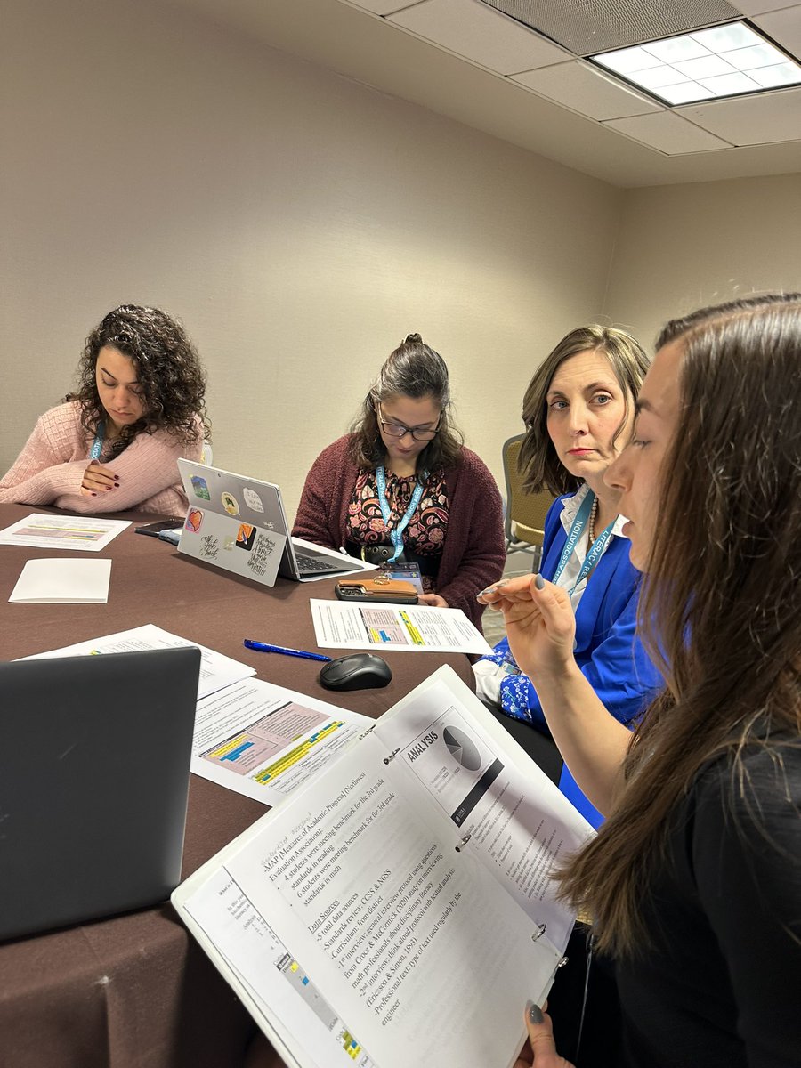 <a href="/LoyolaLiteracy/">Loyola Literacy Programs</a> Recent grad and current <a href="/MCPS/">MCPS</a> Reading Specialist Kathryn Maitland presented her #disciplinaryliteracy research <a href="/LRA_LitResearch/">Literacy Research Association</a> yesterday!@LoyolaEducation <a href="/LoyolaMaryland/">Loyola University MD</a>