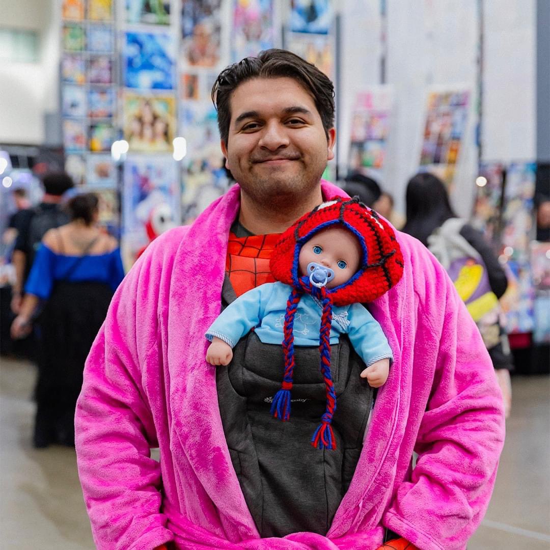 You are Kenough, you look excellent, you are wonderful and we couldn't be happier that you're here. Tag @comicconla or use the hashtag #comicconla and share your looks from the weekend! Tickets are still available 🎟️ rb.gy/ypvpp