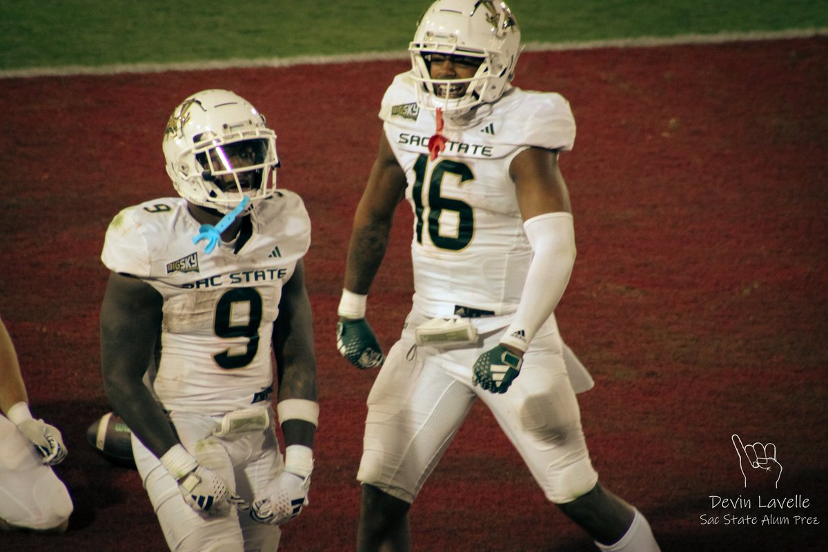 Devin Lavelle (@devinlavelle) on Twitter photo The season didn't end like we hoped. But I wanted to recognize 2 great seniors who have been a huge part of the <a href="/SacHornetsFB/">Sac State Football</a> run these last few years, <a href="/xFulcherx/">Marcus_All_Day</a> and <a href="/shellybo4/">shellybo™</a>.
Incredible players who truly make <a href="/SacStateAlumni/">Sac State Alumni</a> proud and prove @SacState is #1. #StingersUp The season didn't end like we hoped. But I wanted to recognize 2 great seniors who have been a huge part of the <a href="/SacHornetsFB/">Sac State Football</a> run these last few years, <a href="/xFulcherx/">Marcus_All_Day</a> and <a href="/shellybo4/">shellybo™</a>.
Incredible players who truly make <a href="/SacStateAlumni/">Sac State Alumni</a> proud and prove @SacState is #1. #StingersUp