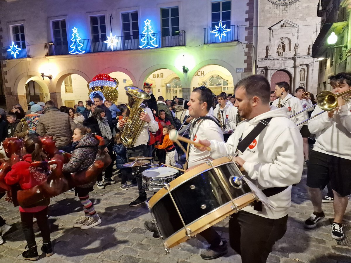 Colla Joves Xiquets de Valls tweet media