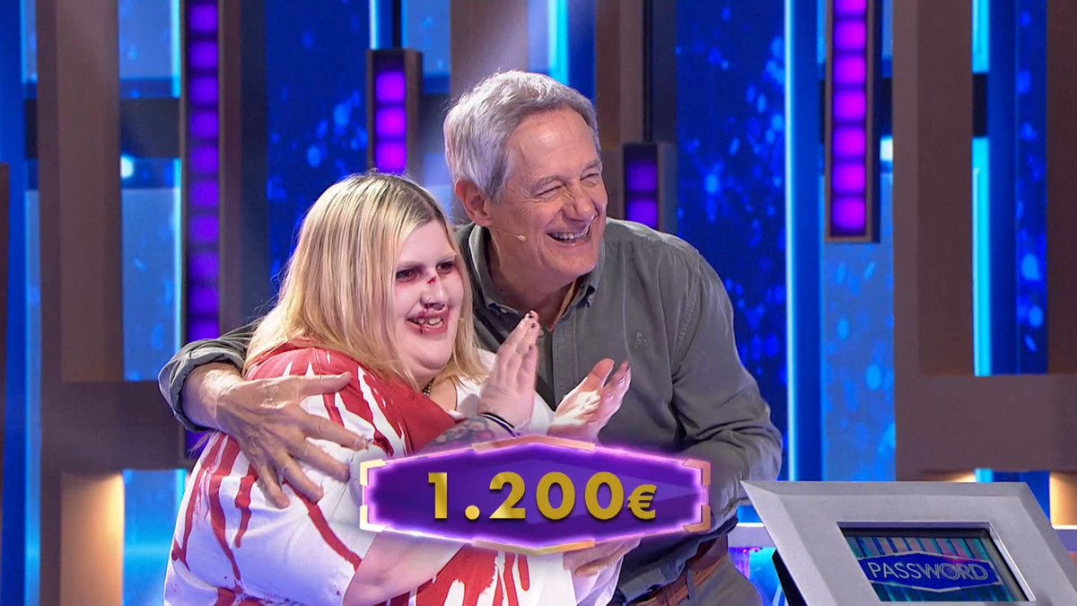 Passwordoficial's tweet photo. ¡@soyunapringada_ y Josema Yuste están en racha! ¡Victor dobla su dinero y se lleva 1.200€!
Directo ▶️ https://t.co/dx4UYaWOoU #Password19 https://t.co/mR6J47PDdm
