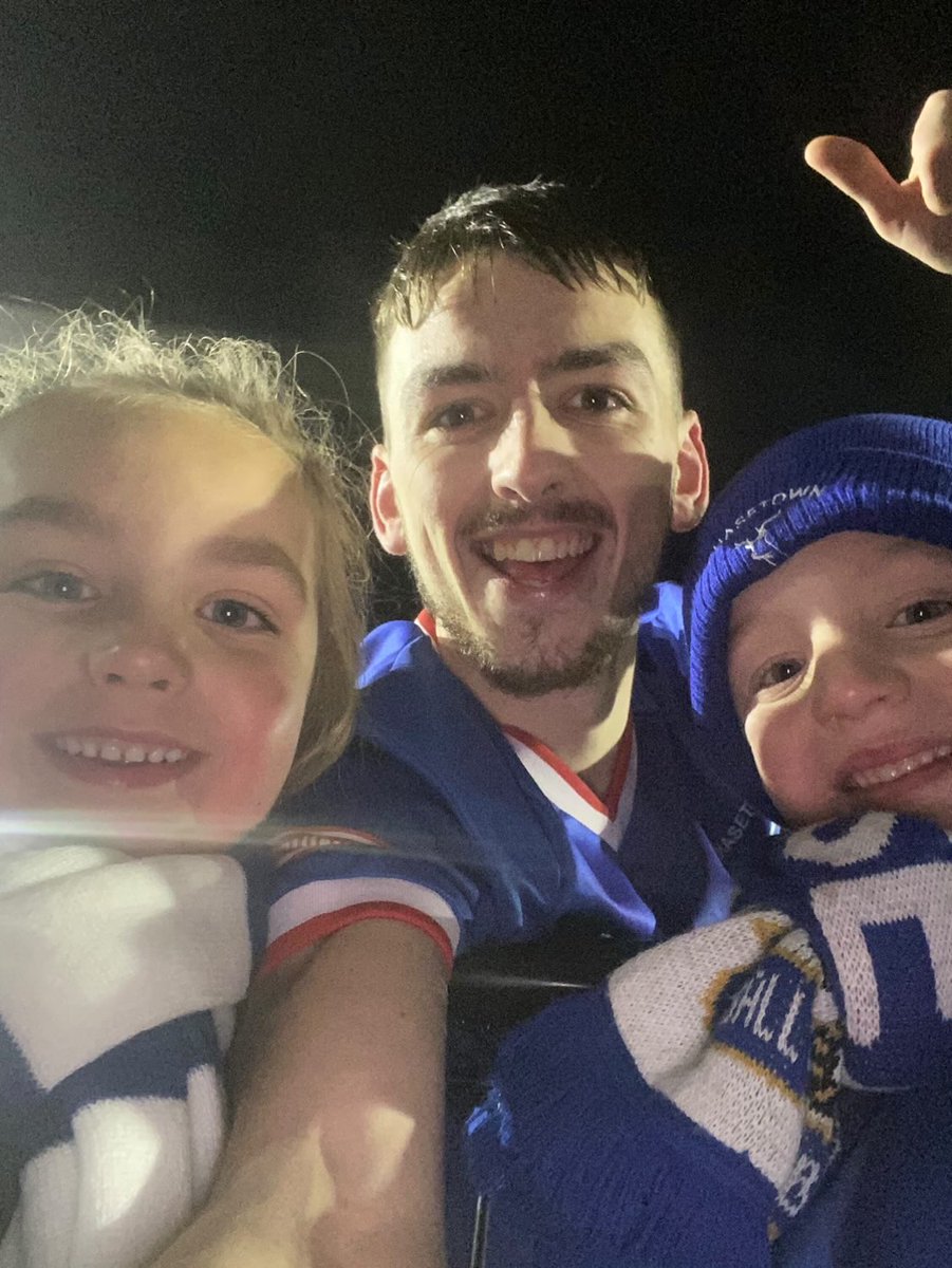 Yatesy710's tweet photo. Great day for @ChasetownFC1954 3 points onto the next 💙⚽️ https://t.co/zHAfCWhP5M