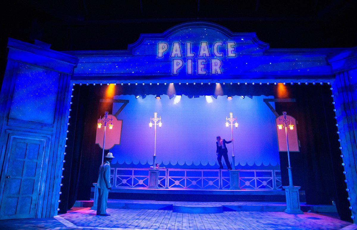 jacksorm's tweet photo. #onemantwoguvnors
Show done
Huge effort from all concerned
#comedyishard https://t.co/13gBd06ac5