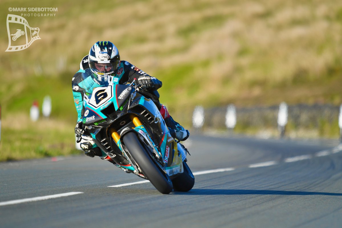 Michael Dunlop TT 2023 practice Mountain Mile. @ttracesofficial @Lockk999 @RoadRacingEmp @StevieRRN