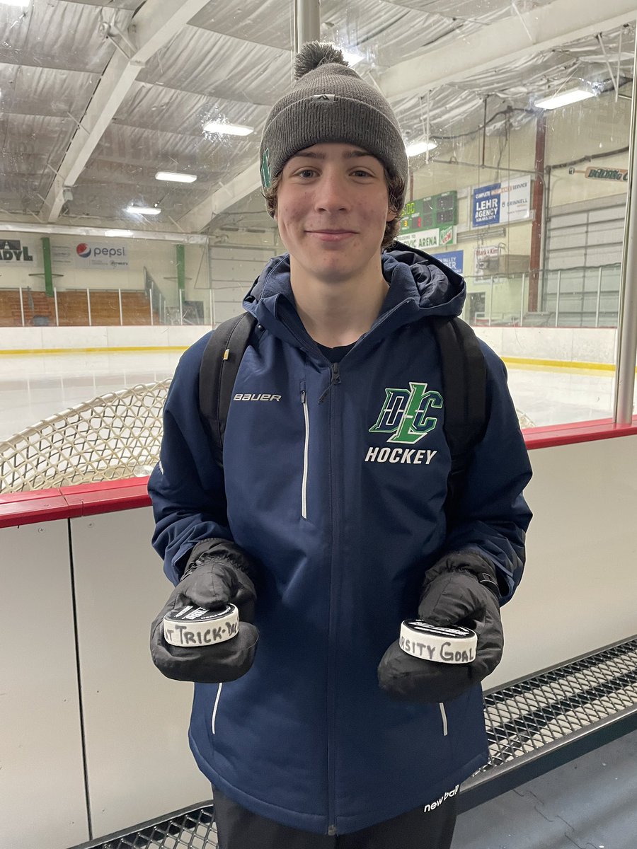 LDC Boys' Varsity Hockey tweet media