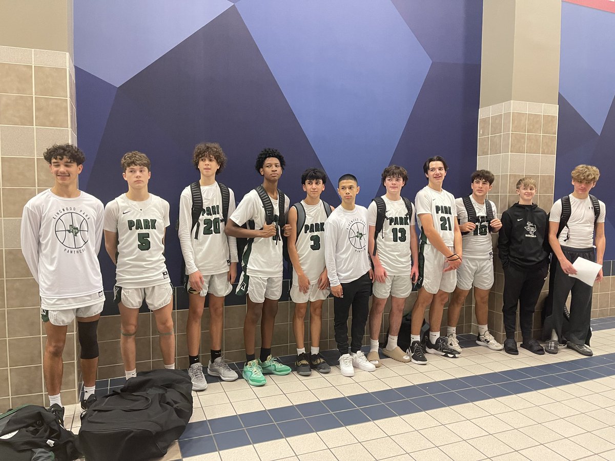 Impressive showing from our 9A at the Humble ISD tournament going 3-1 and winning the Silver Bracket‼️

Grand Oaks 39-35 OT ✅
Humble 43-60 ❌
La Porte 42-21 ✅
Kingwood 45-40 ✅

Prayers up for Kyle Lee who suffered a severe ankle injury 🙏