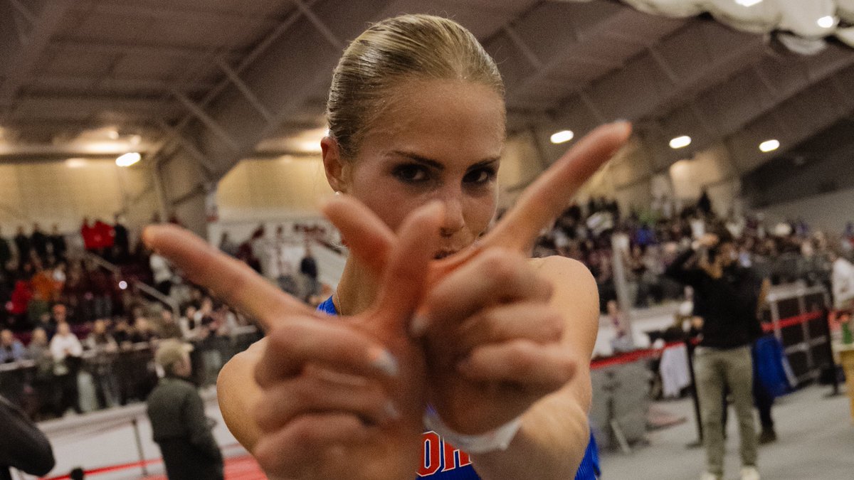 14:56.11. <a href="/parker_valby/">Parker Valby</a>. Speechless. 🤯

#GoGators 🐊