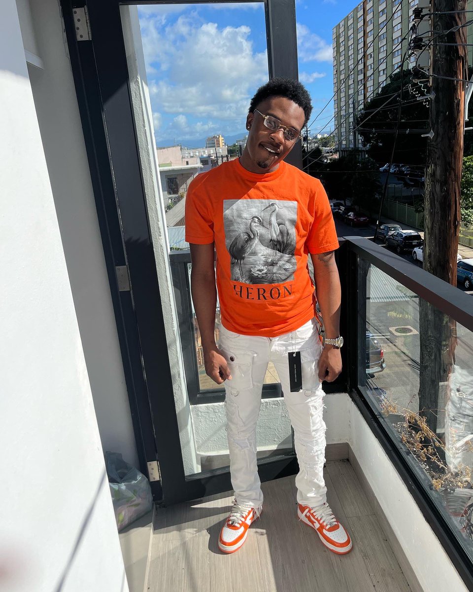SpindeJo's tweet photo. I be ready to kill The world 🌎 they play with my name but these Nigga gonna hate cause they broke &amp; they Lame 👎🏾🤲🏾🧤 #kobeyear24🎉🎈🎂🍻 #EverybodyEat #strictlybusiness🧤#Northside #Brownst https://t.co/TBtR0Rid8l