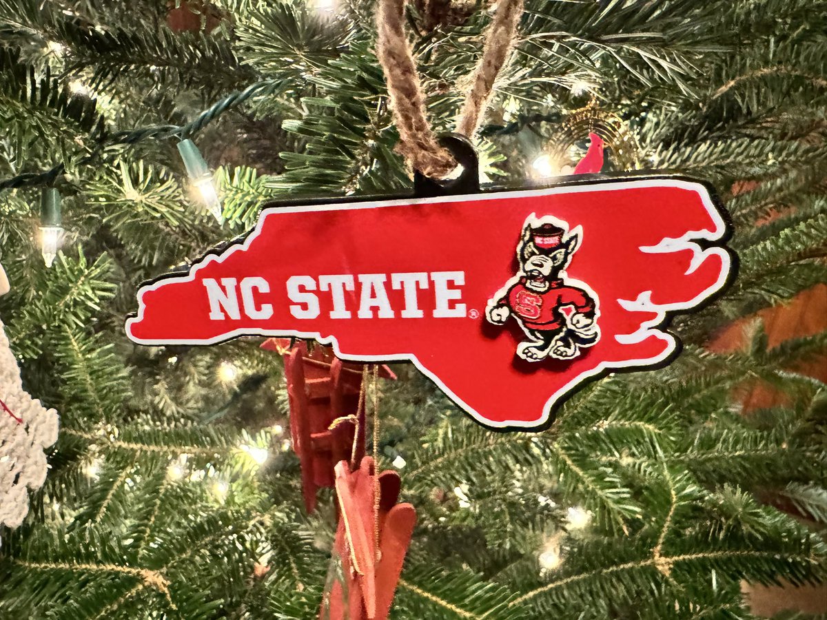 mkennon21's tweet photo. @newsobserver Congrats @NCSUBasketball https://t.co/AWdQnrQ5nL