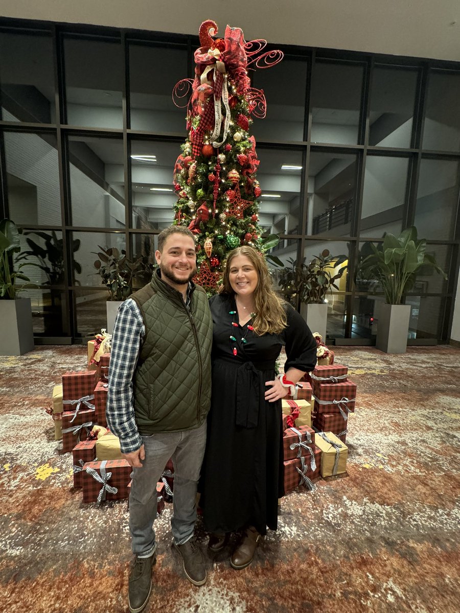 kellyerosenfeld's tweet photo. our annual @WakeForestOrtho holiday party. incredibly grateful for my work family. you make a difference. 🎩🎉 https://t.co/M5gL70PSyf