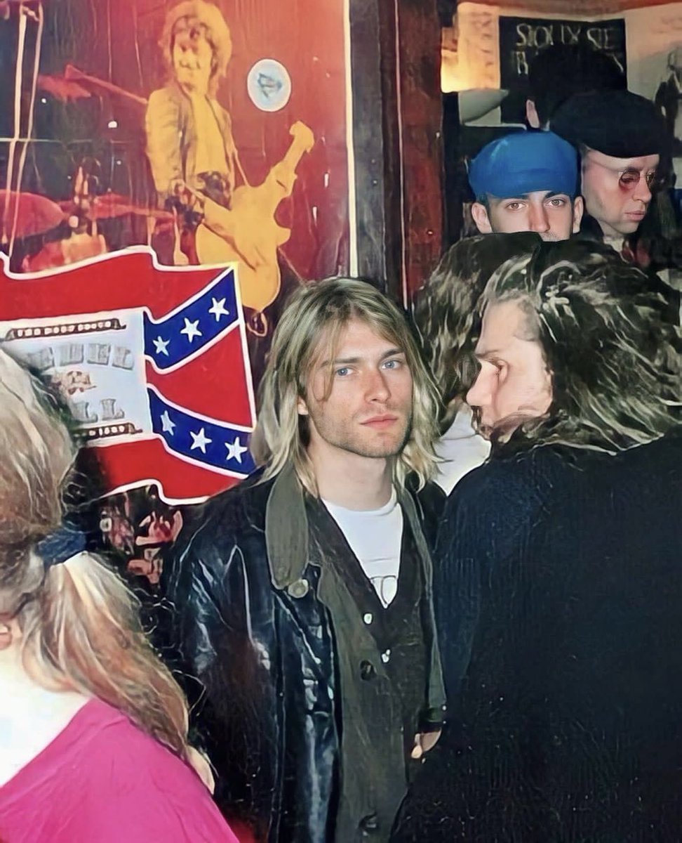 In Kurt's Utero (@vintagecobain) on Twitter photo 