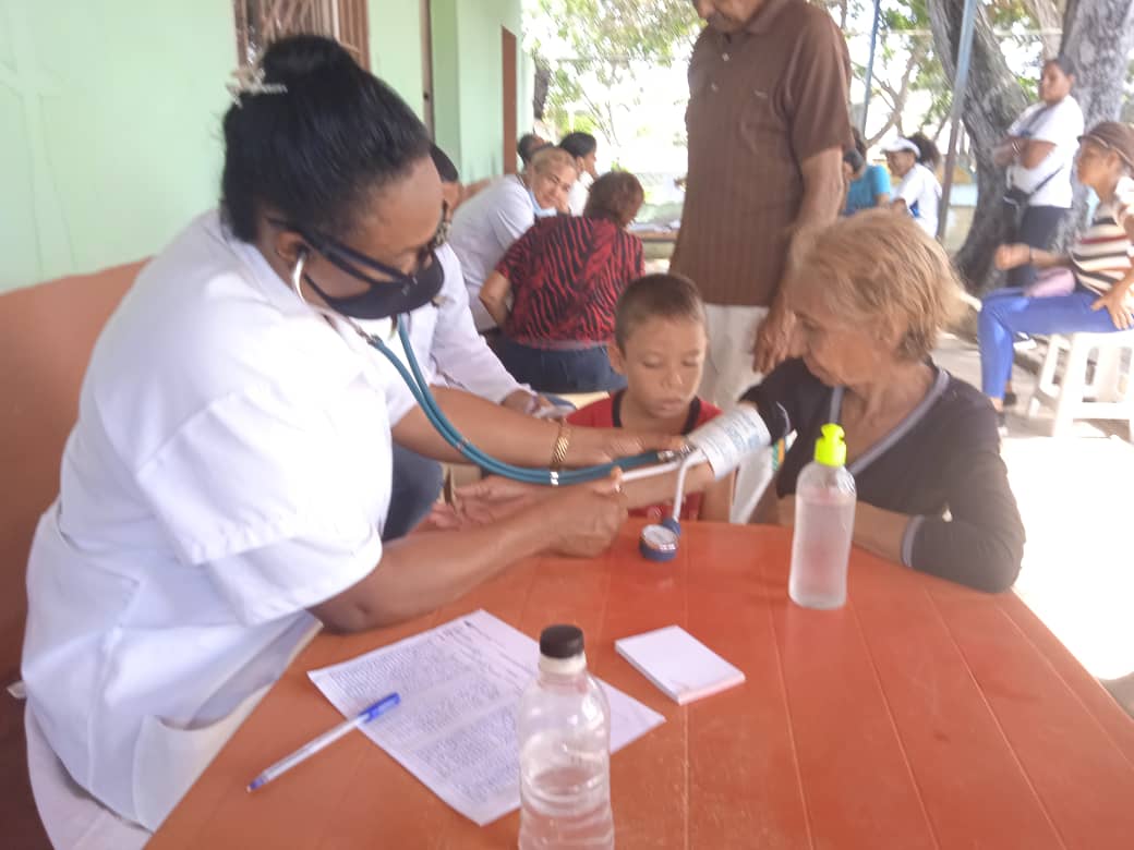 Más que médicos, serán celosos guardianes de lo más preciado del ser humano; apóstoles y creadores de un mundo más humano. #CubaPorLaVida
<a href="/Cubacooperabol2/">Brigada Médica 🇨🇺 Bolívar🇻🇪</a> 
<a href="/cubacooperaven/">Brigada Médica Cubana en Venezuela</a>