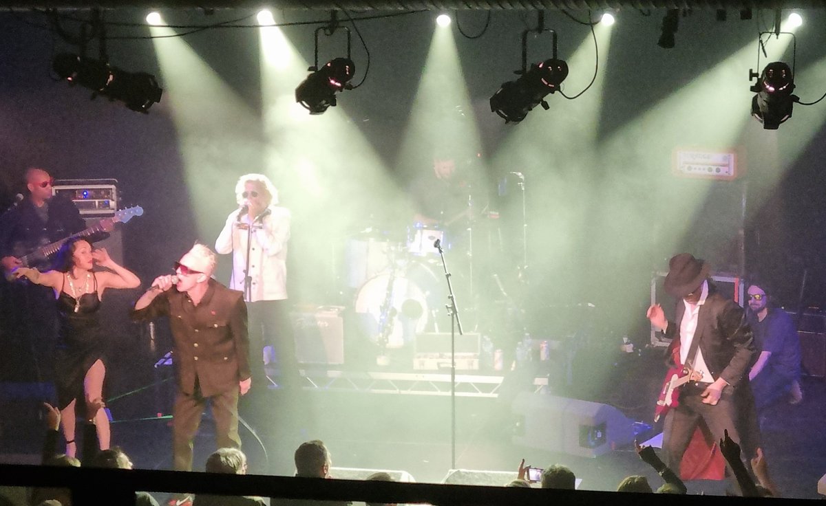 undercover dave tweet media