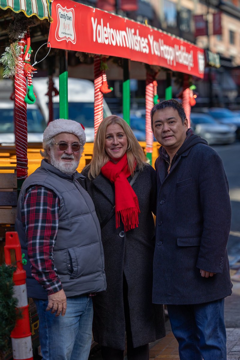 sarahkirby_yung's tweet photo. Shoutout to @iyaletown for adding some magic to Vancouver’s festive season with the 11th annual #CandyTown. Happy to help kick off the festivities with @LennyNanZhou. ❤️🎄
#Yaletown #holidays https://t.co/nHDFRkGHWW