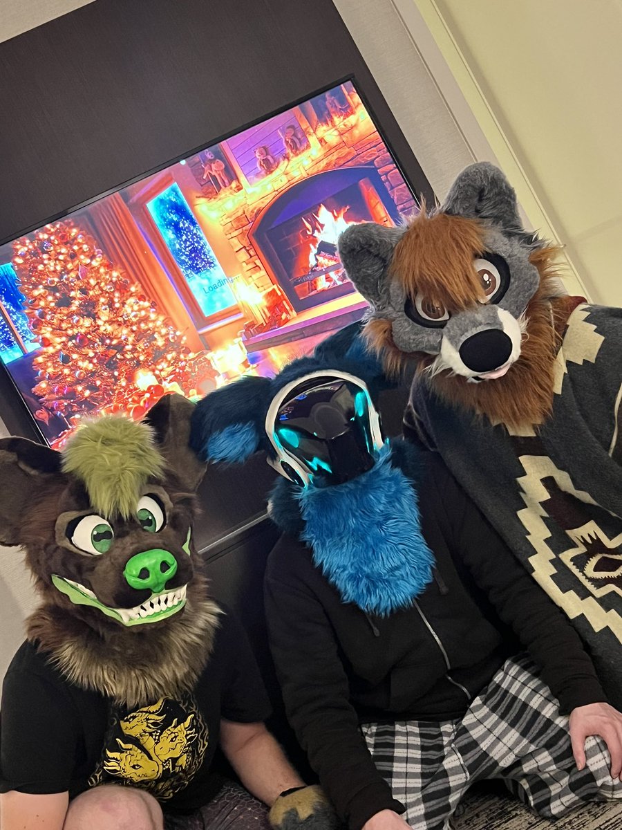 ThatoneSkai 🔜 MFF tweet media