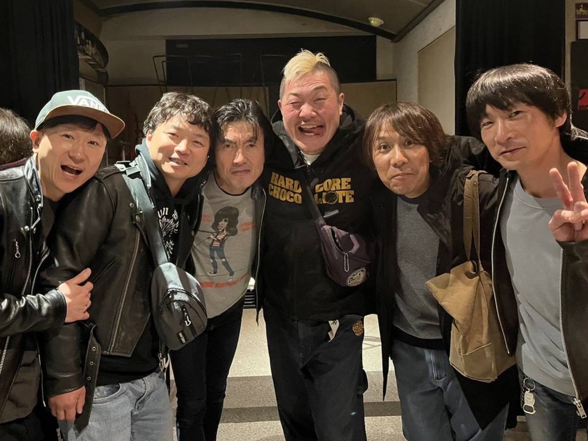 unomotohide's tweet photo. #JUNSKYWALKER(S)のライブを初めて見た
我らがホームの #HEAVENSROCK熊谷VJ1 で
愛に包まれていた
35年、いや、結成から43年という
愛
そしてまたSTART
もう一度 歩いていこう
#JUNSKYWALKERS
#ジュンスカ
#宮田和弥
#森純太
#小林雅之
#市川勝也
#熊谷
#ヘブンズロック
#THESTANDUP
#NANISAMA? https://t.co/MuR0PvIkvc