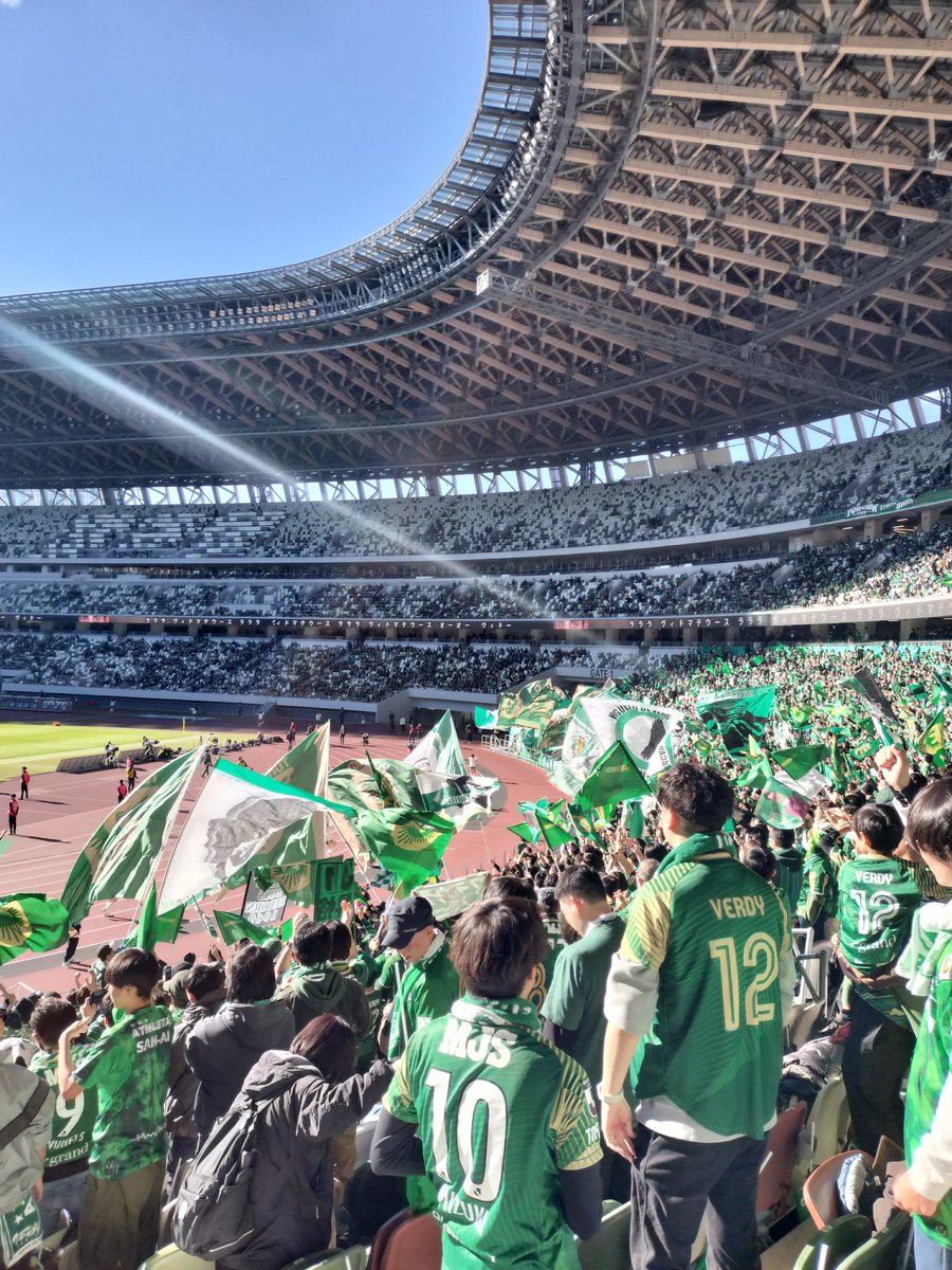 nozel_noel's tweet photo. 昨日は、熱い戦い観させてもらいました！
#国立競技場 #verdy https://t.co/1cVqO4l8Uv