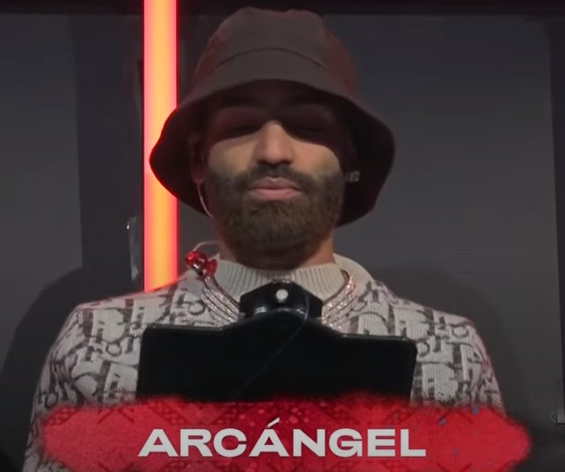 AdCLegion's tweet photo. Arcángel:

Acepta drogado juecear la inter, llega sin saber ni los nombres de los freestylers, juecea mejor que todos, humilla rapeando a los dos "mejores" del día y se va.

Director de orquesta 🎻 https://t.co/0qRST4VNdo