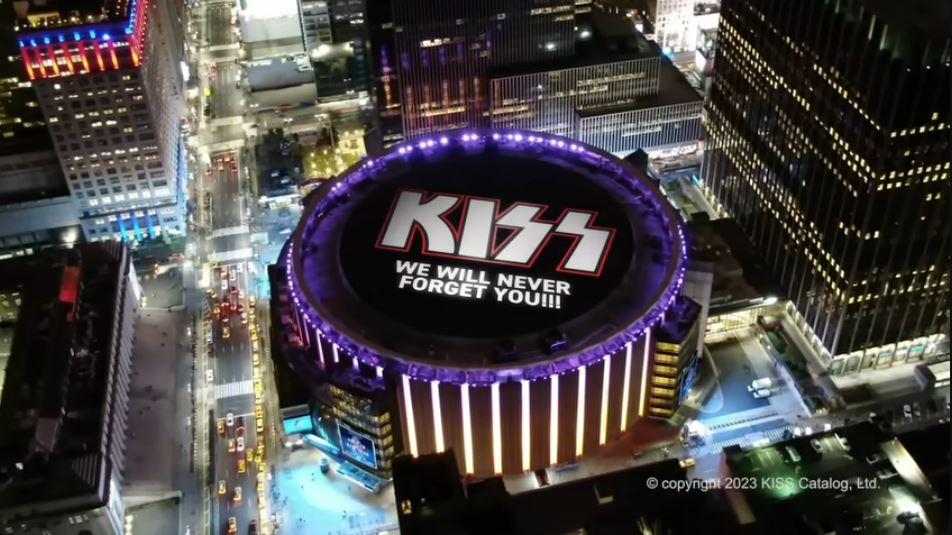 #KISS #EndOfTheRoadTour <a href="/TheGarden/">MSG</a> In #NYC #KISS50