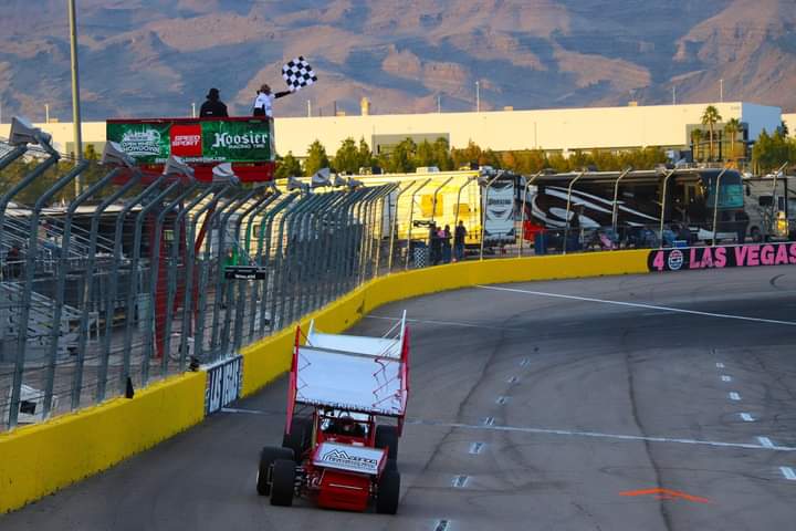 The Bachelor @ariejr wins the C-Main for the $50k to win @riskon360 #owshowdown @LVMotorSpeedway