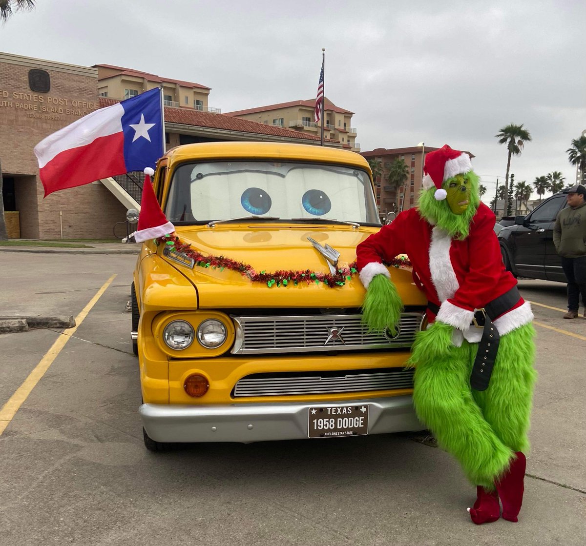 JanieLopezForTX's tweet photo. Team Janie Lopez and the Grinch had a blast at the South Padre Island Christmas parade, spreading holiday cheer with festive floats and joyful tunes. Thanks to all who joined us for a jolly good time! #HolidayFun #SPIChristmasParade #TeamJanieLopez #GrinchJoy https://t.co/sOSkHtu1Jd