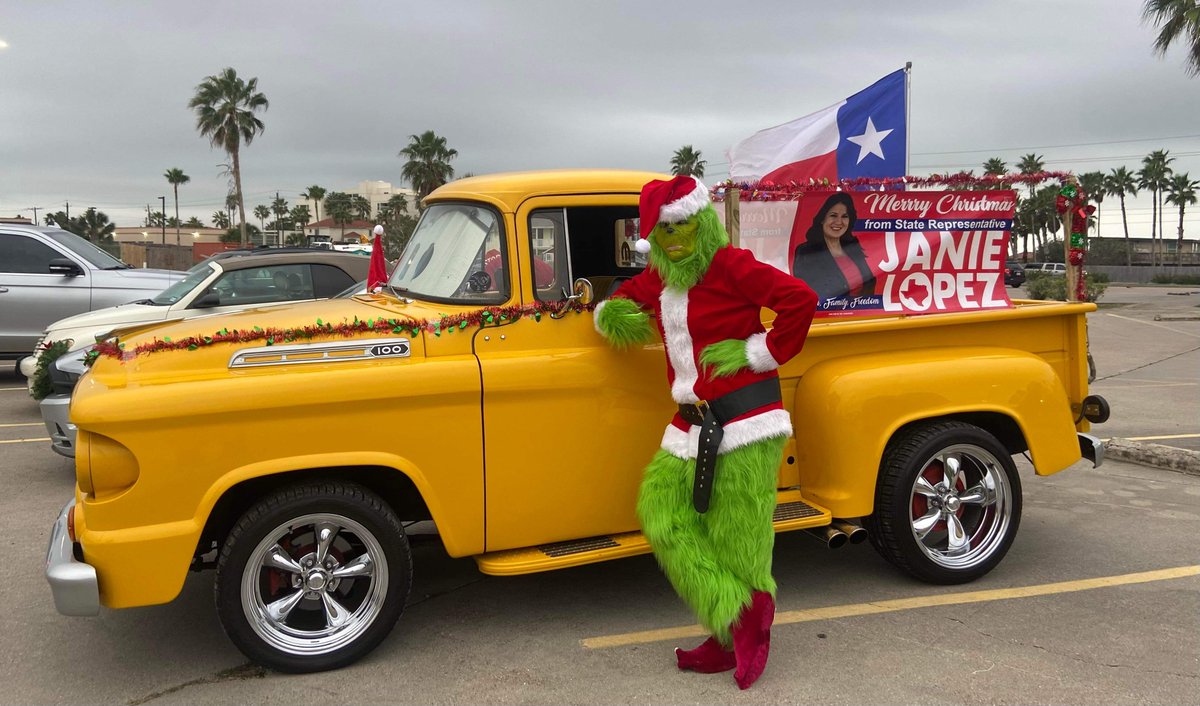 JanieLopezForTX's tweet photo. Team Janie Lopez and the Grinch had a blast at the South Padre Island Christmas parade, spreading holiday cheer with festive floats and joyful tunes. Thanks to all who joined us for a jolly good time! #HolidayFun #SPIChristmasParade #TeamJanieLopez #GrinchJoy https://t.co/sOSkHtu1Jd
