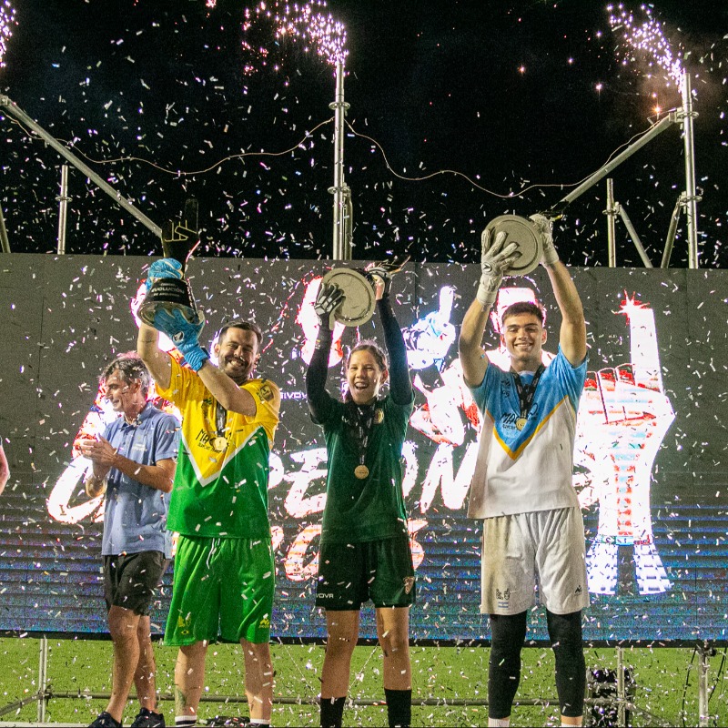 CONMEBOL's tweet photo. #CONMEBOLEvolución | ¡Finalizó la CONMEBOL Evolución de Arqueros! 🧤⚽

Matías Daniele 🇦🇷, Nohelis Coronel 🇻🇪 y Rafael Moretto 🇧🇷 se quedaron con el primer lugar en las distintas categorías. 🏆

Así fue la jornada de competencia. ✍🏻

#EvoluciónEsCONMEBOL | #CreeEnGrande