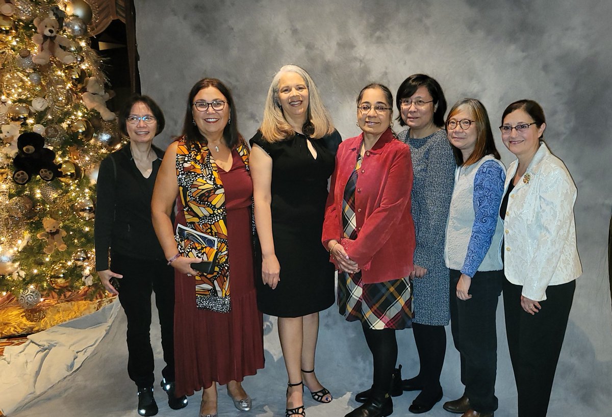 LP_Middleton's tweet image. Happiest of Holidays from members ot the @mdan Breast group #PathTwitter